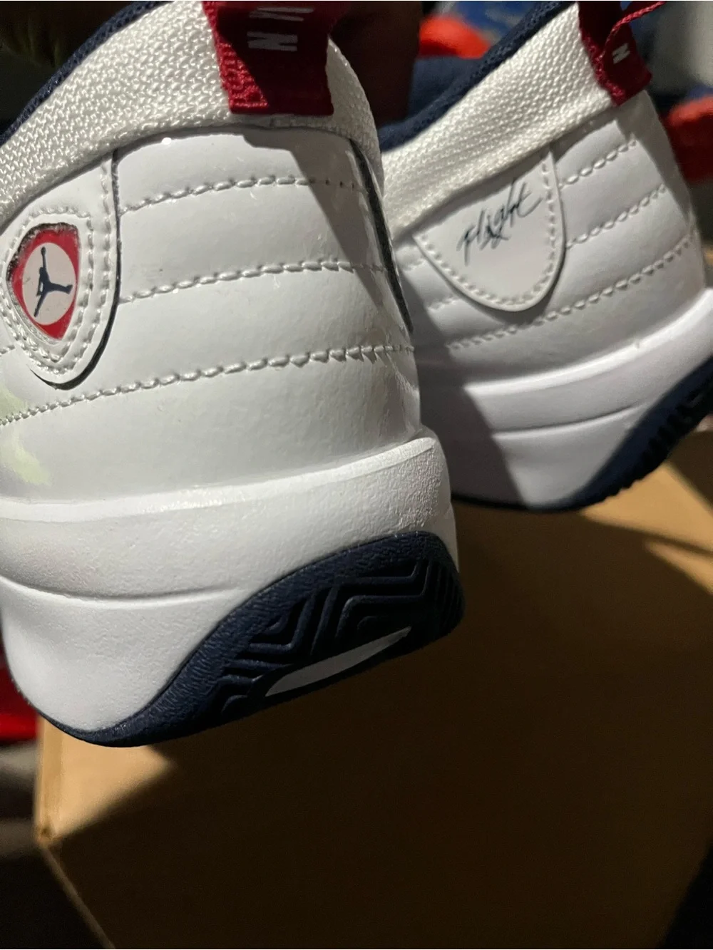Nike  air Jordan Aura 6 PS. Fq8299-100White and Navy Strap Sneakers with Jumpman